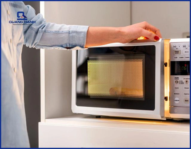 Sóng vi ba trong lò có gây nguy hiểm cho sức khỏe không?