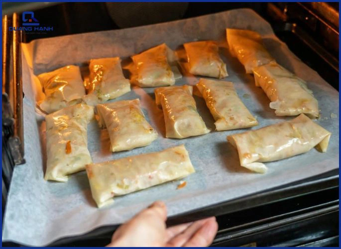 Làm nóng lò nướng