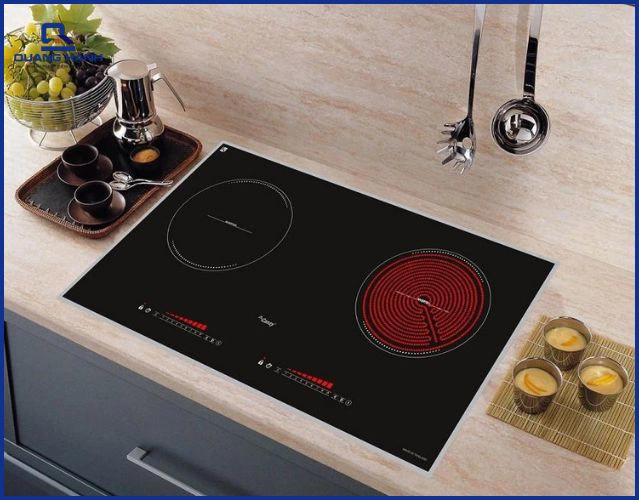 Bếp từ trong căn bếp hiện đại