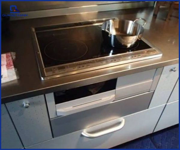 so sánh bếp từ smeg và mitsubishi