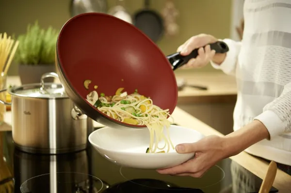 Chảo chống dính Fissler được sản xuất như thế nào?