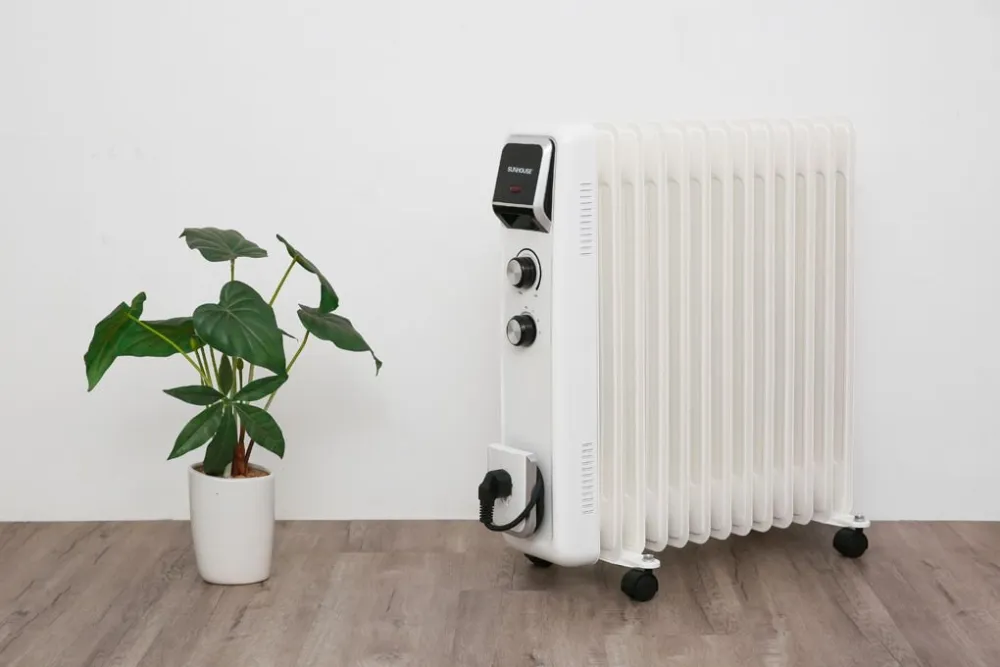 máy sưởi dầu hay máy sưởi gốm