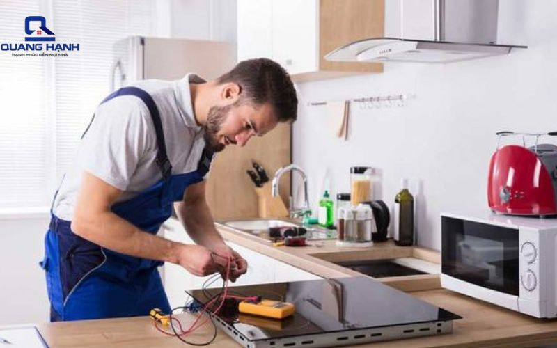 Sửa mặt kính của bếp từ bị nứt