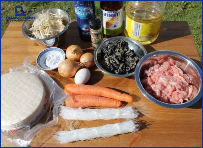 Chuẩn bị nguyên liệu và dụng cụ chiên chả giò bằng lò nướng