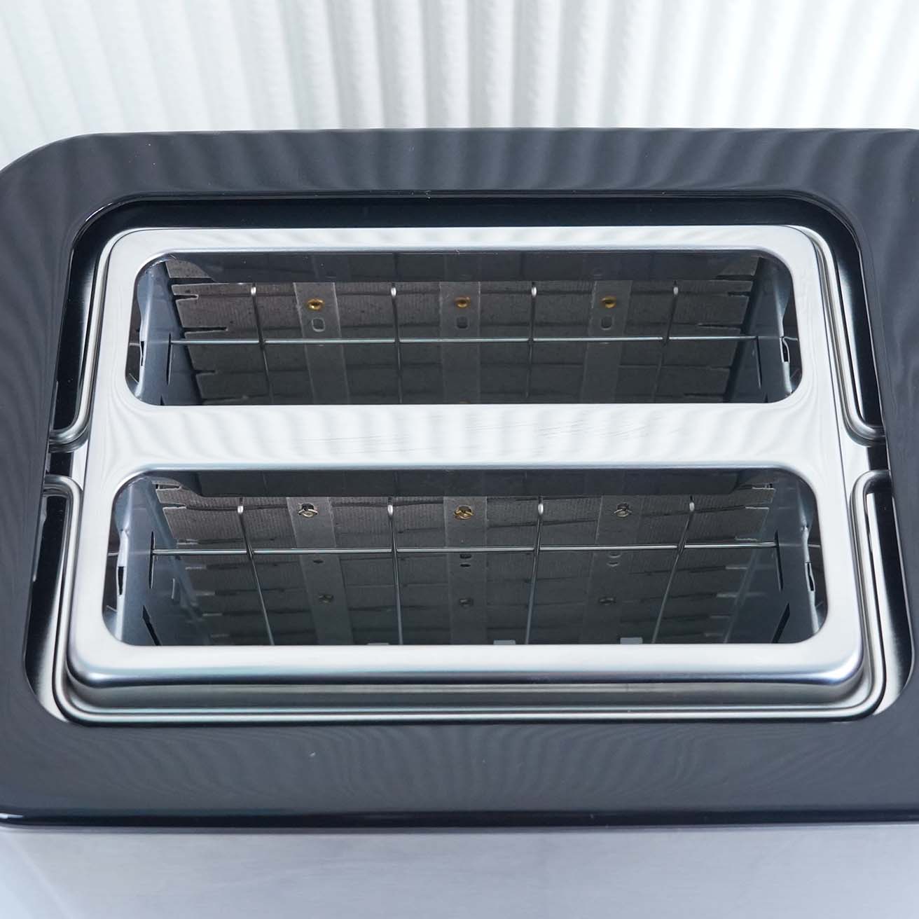 Ảnh thực tế Máy nướng bánh mì Braun HT1510BK