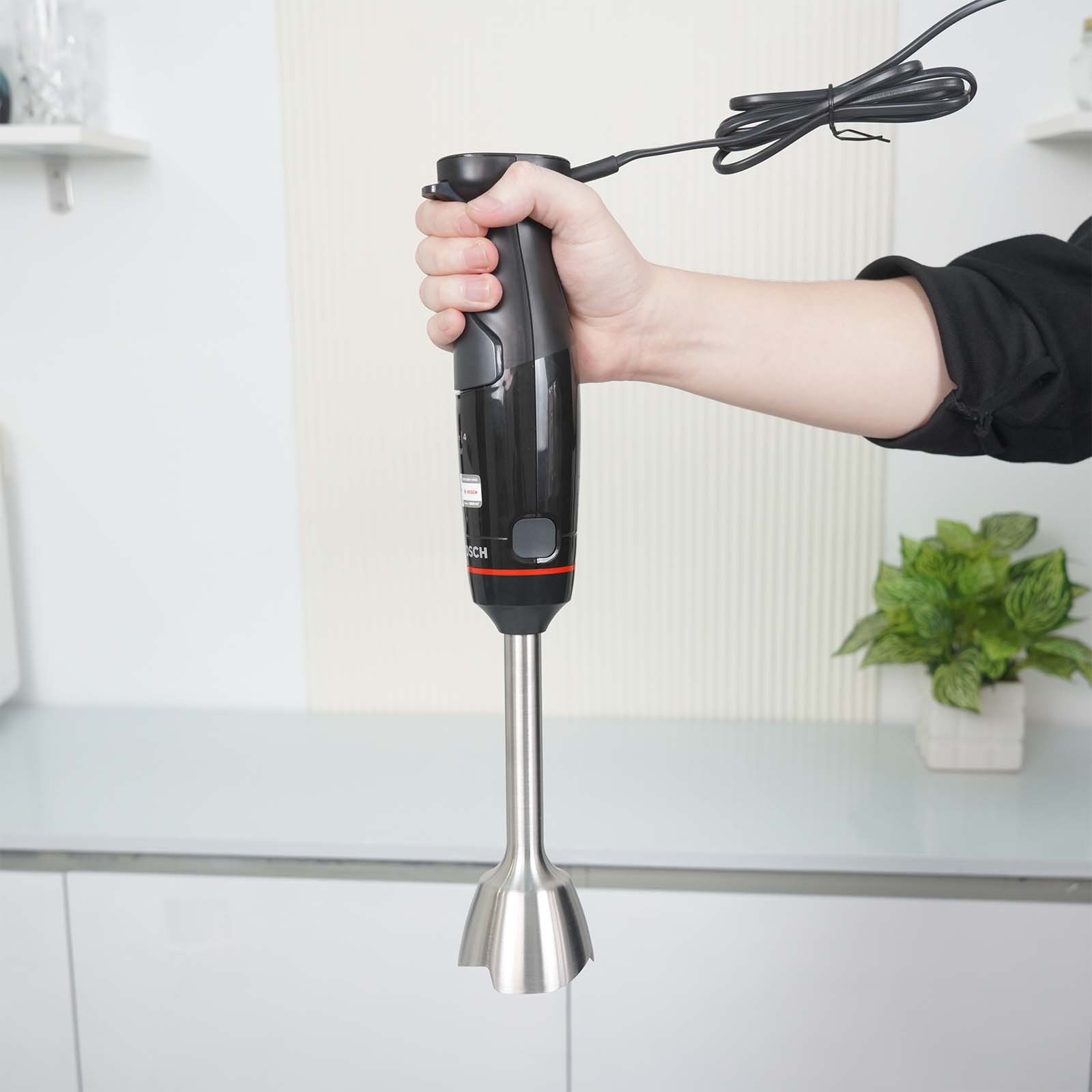 Ảnh thực tế Máy xay cầm tay Bosch MSM4B624