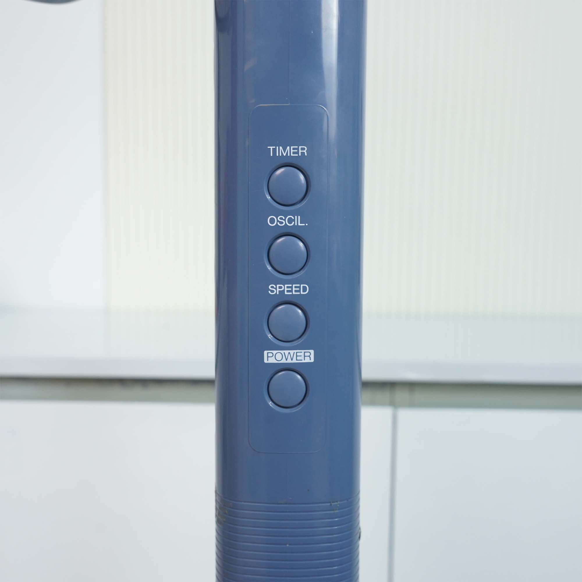 Ảnh thực tế Quạt đứng Panasonic F-409K có điều khiển