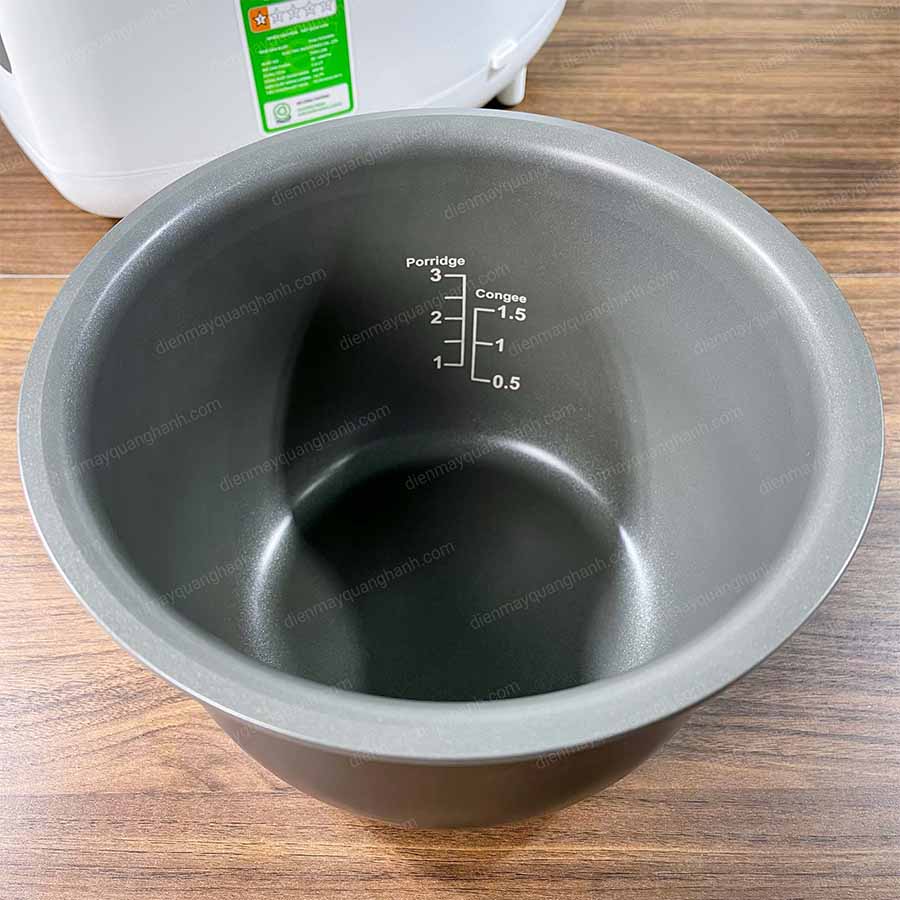 Ảnh thực tế Nồi cơm điện tử Toshiba RC-18NTFV(W) 1.8 lít