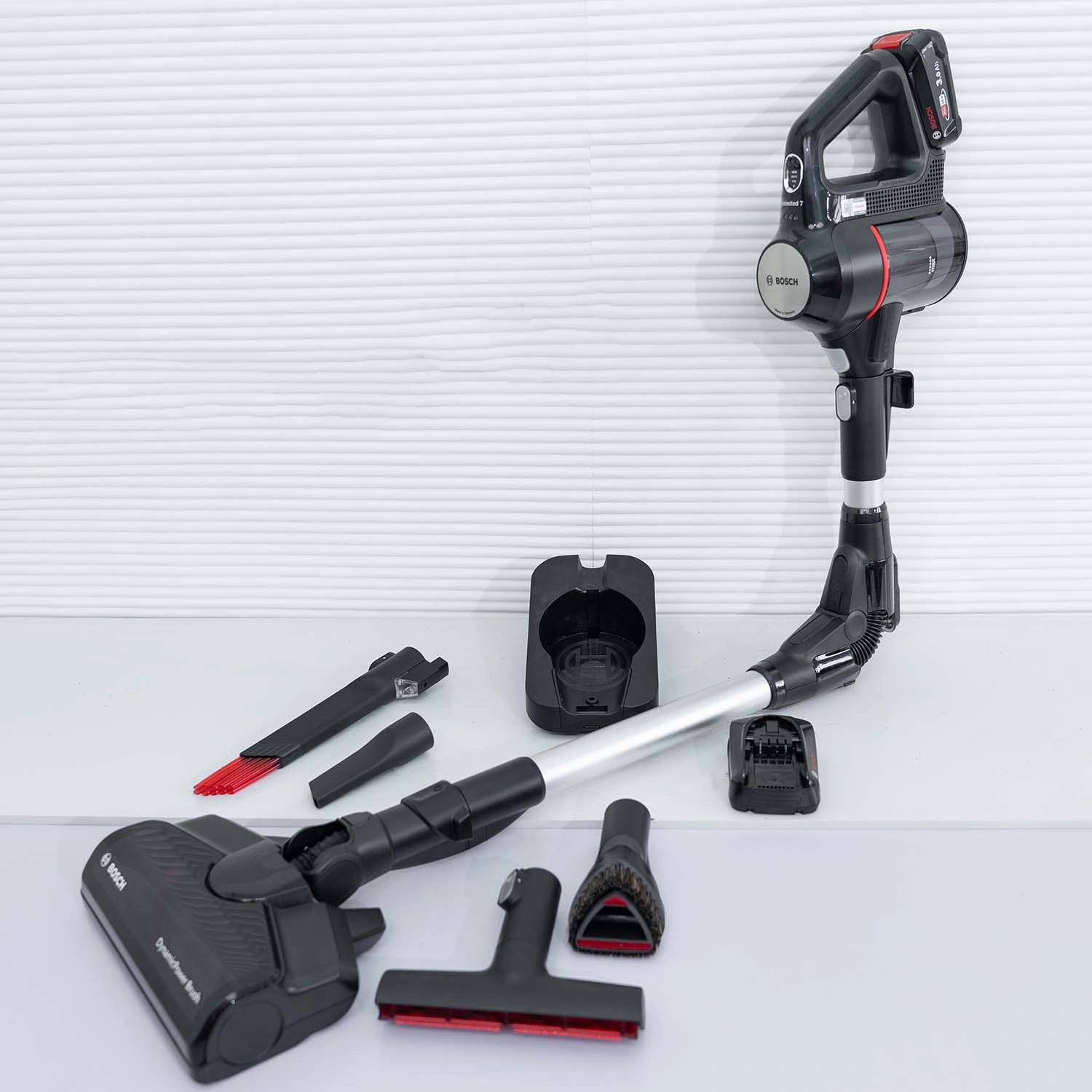 Ảnh thực tế Máy hút bụi cầm tay Bosch BCS712XXL