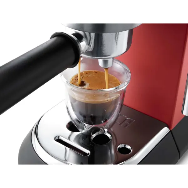 Máy pha cà phê Delonghi EC685.R