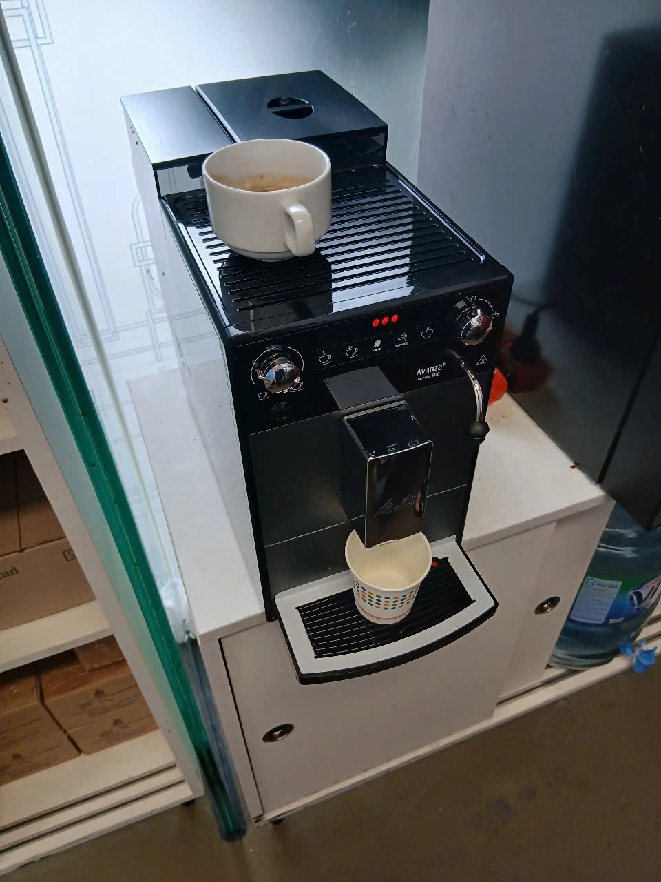 Ảnh thực tế Máy pha cafe tự động Melitta Avanza Titan