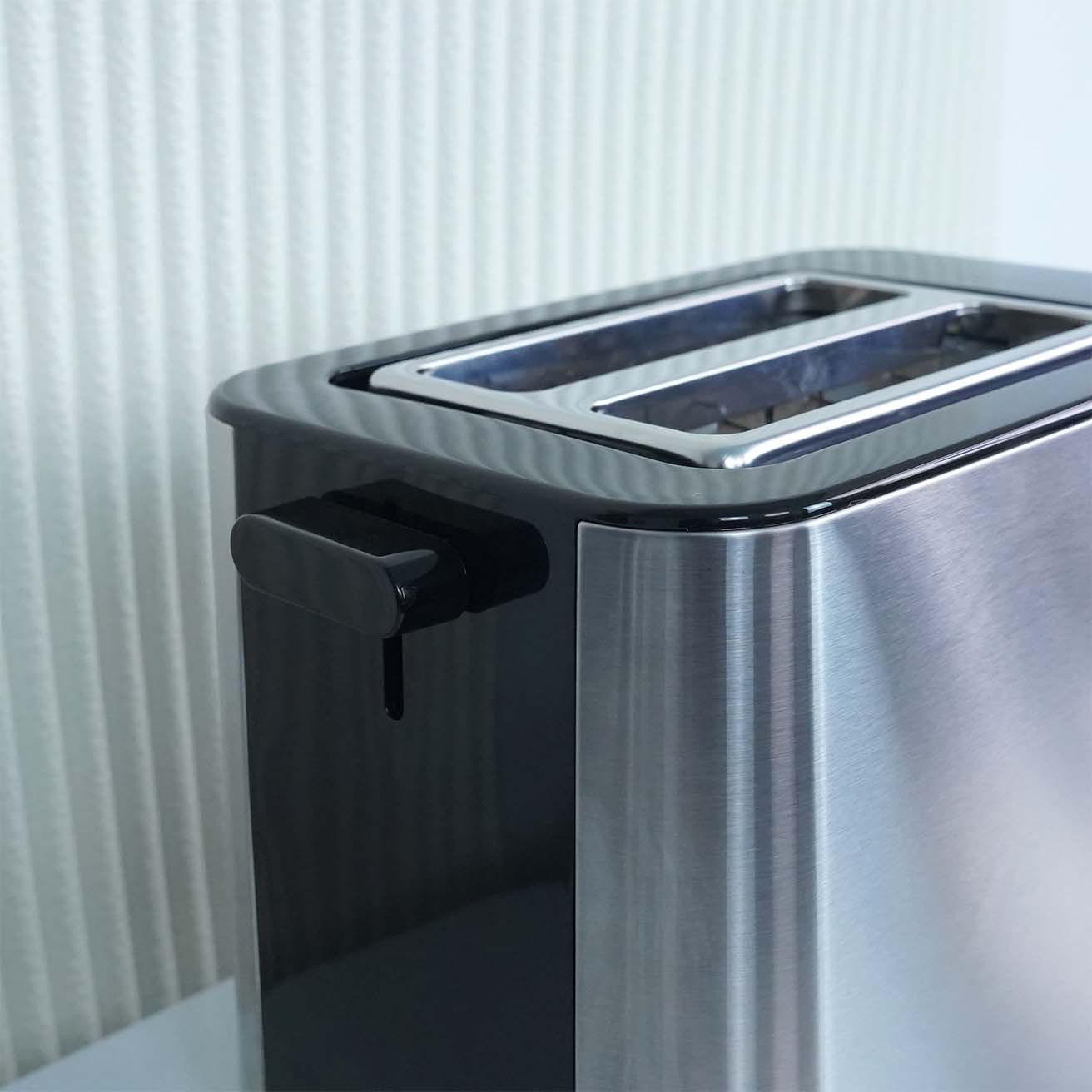 Ảnh thực tế Máy nướng bánh mì Braun HT1510BK