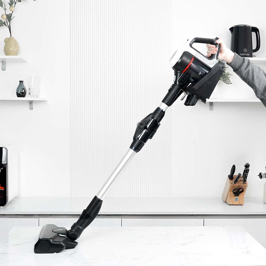 Ảnh thực tế Máy hút bụi cầm tay Bosch BBS711W