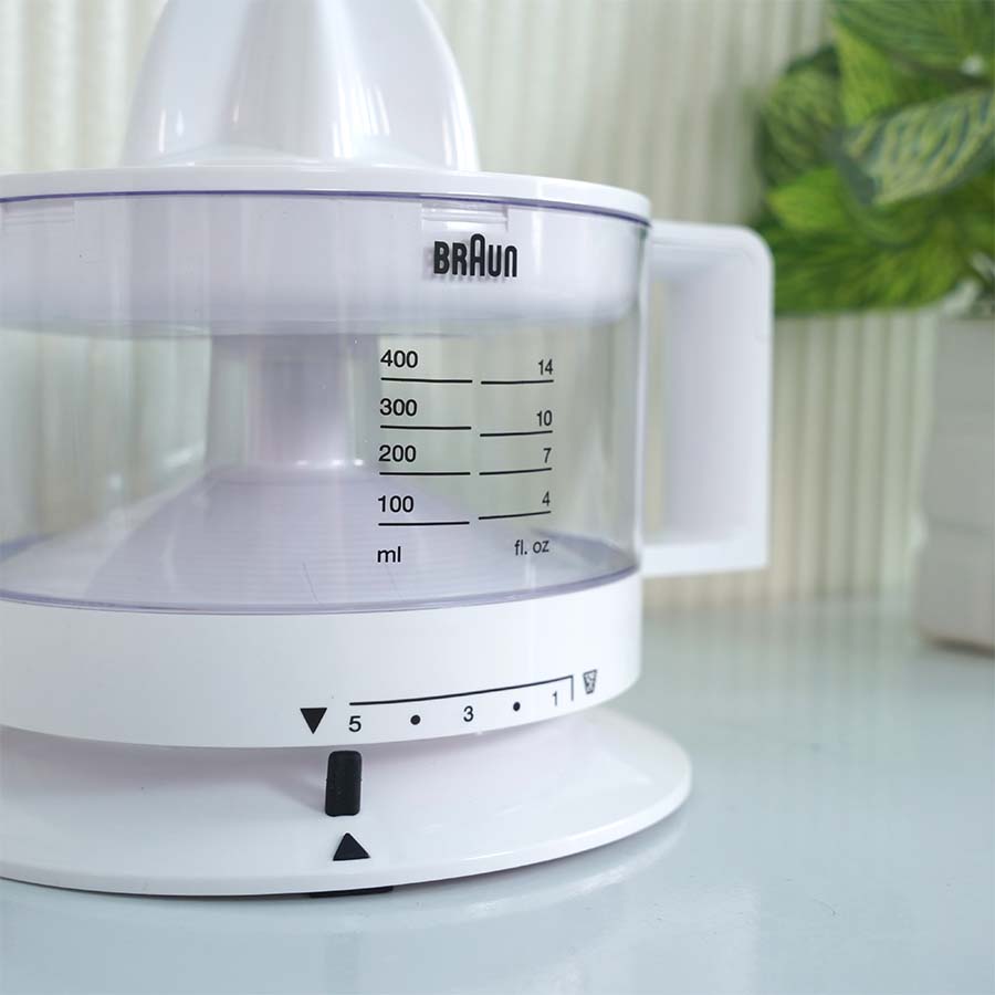 Ảnh thực tế Máy vắt cam Braun CJ3000