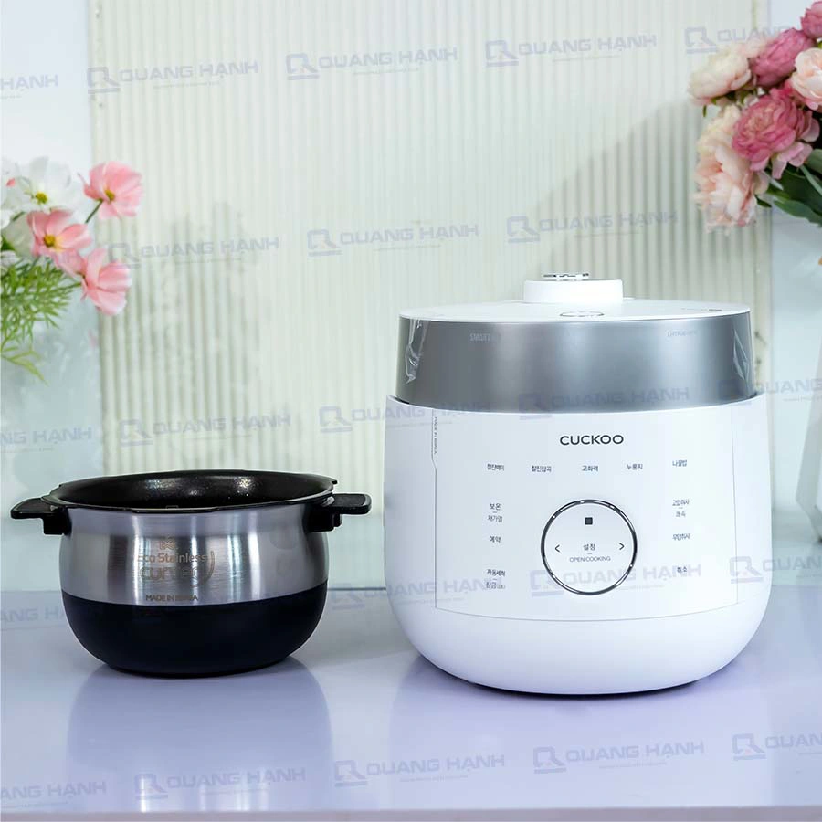 Ảnh thực tế Nồi cơm điện cao tần áp suất kép Cuckoo CRP-LHTR0610FW dung tích 1.08 lít (BH Chính Hãng)