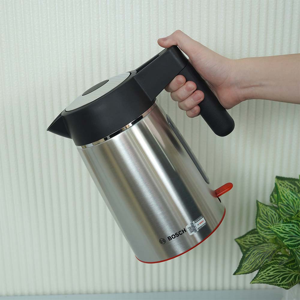 Ảnh thực tế Ấm đun siêu tốc Bosch TWK6M480
