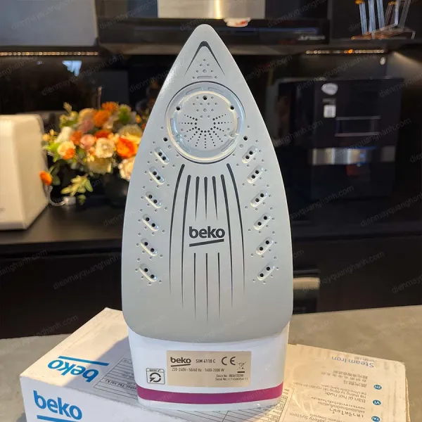 Bàn Ủi Hơi Nước Beko SIM4118C