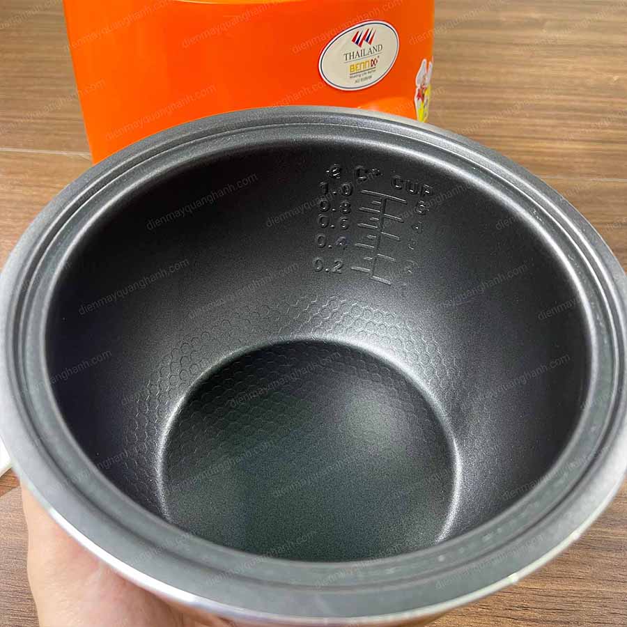 Ảnh thực tế Nồi cơm điện 1 lít Bennix BN-010RC