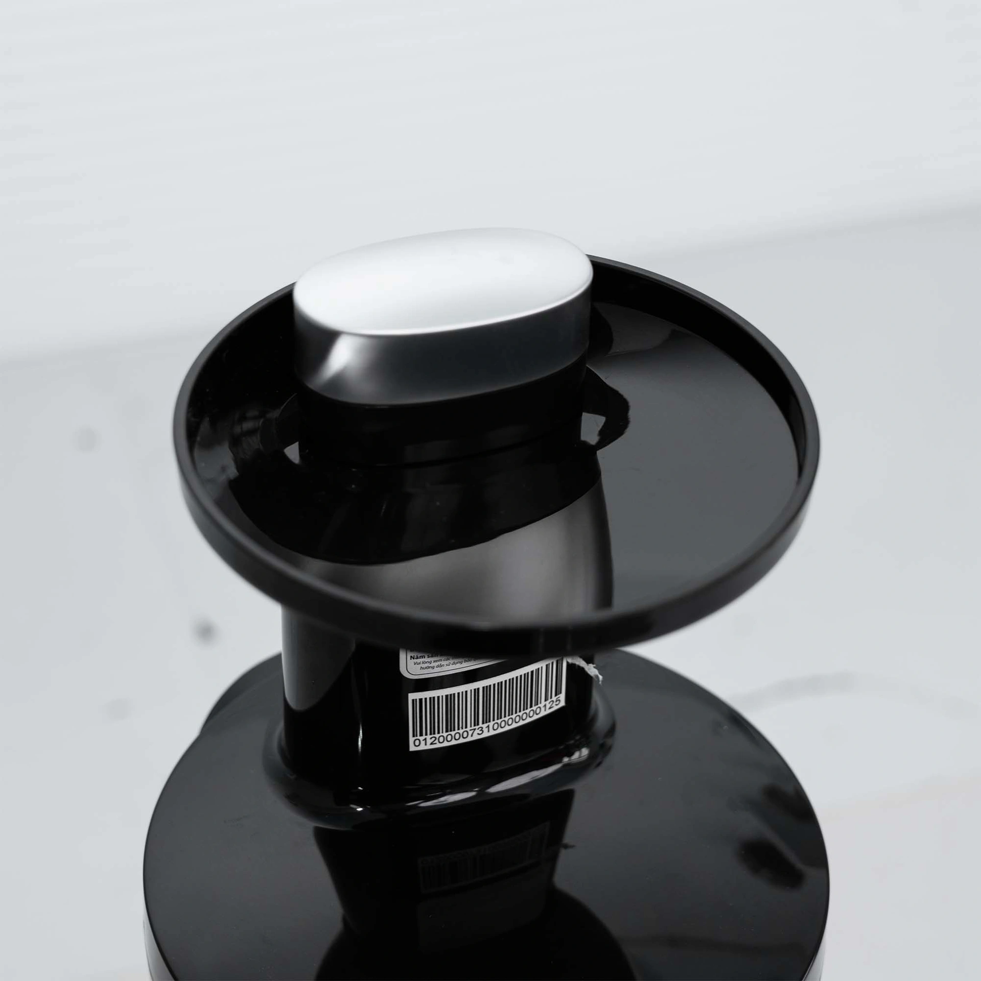 Ảnh thực tế Máy ép trái cây chậm Bosch MESM731M