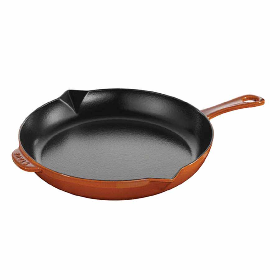 Chảo gang tròn Staub màu nâu vàng 30cm - toàn cảnh sản phẩm