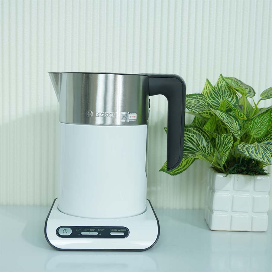 Ảnh thực tế Ấm siêu tốc Bosch TWK8611P dung tích 1.5L