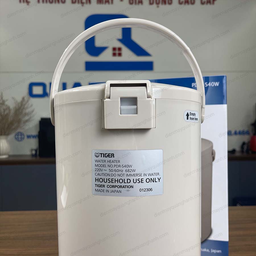 Ảnh thực tế Bình thủy điện Tiger PDR-S40W 4 lít