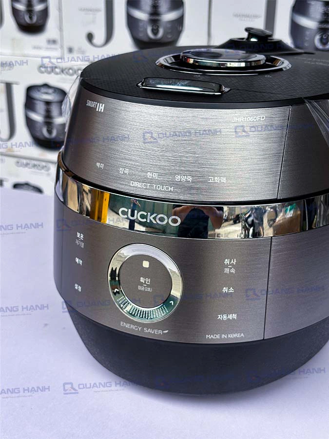 Ảnh thực tế Nồi cơm điện cao tần áp suất Cuckoo CRP-JHR1060FD dung tích 1.8 Lít