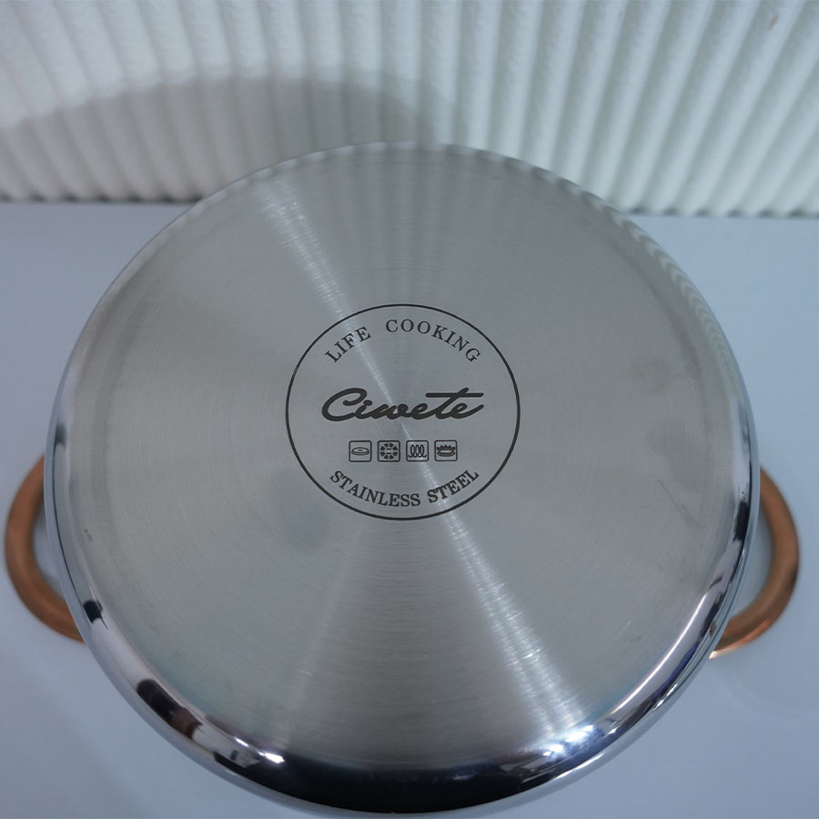 Ảnh thực tế Nồi hầm inox 304 cao cấp Ciwete 20cm nắp kính SS0101-D