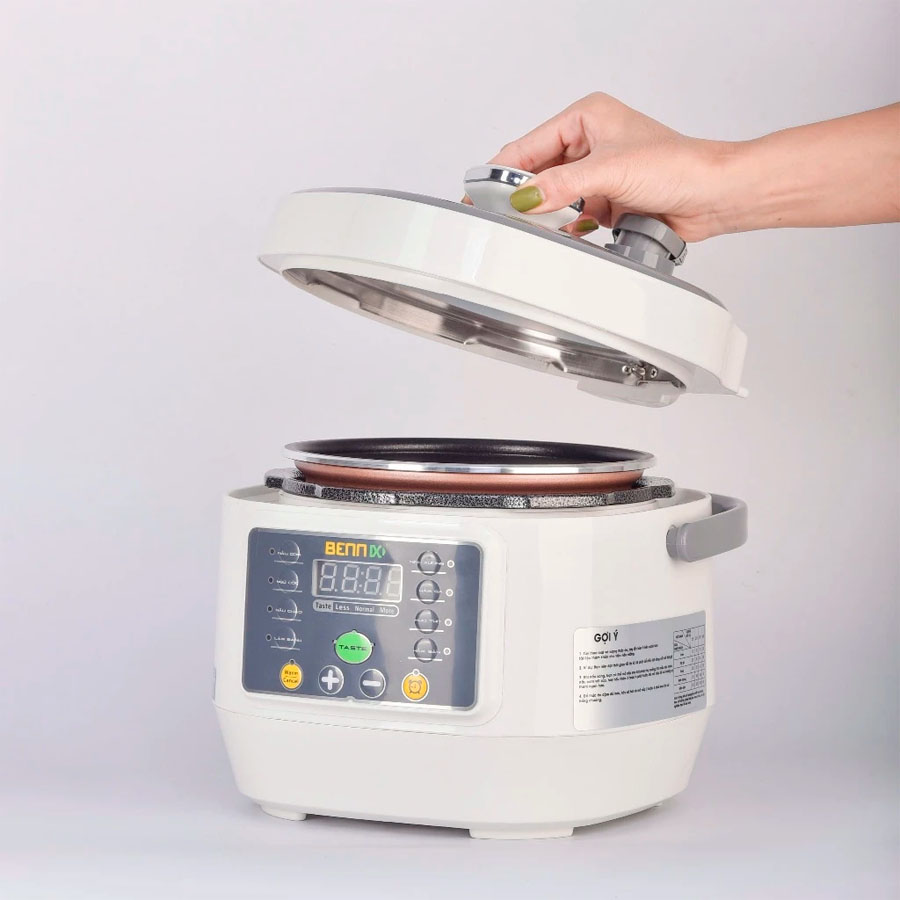Nồi áp suất điện tử Bennix BN-25P 2.5 lít