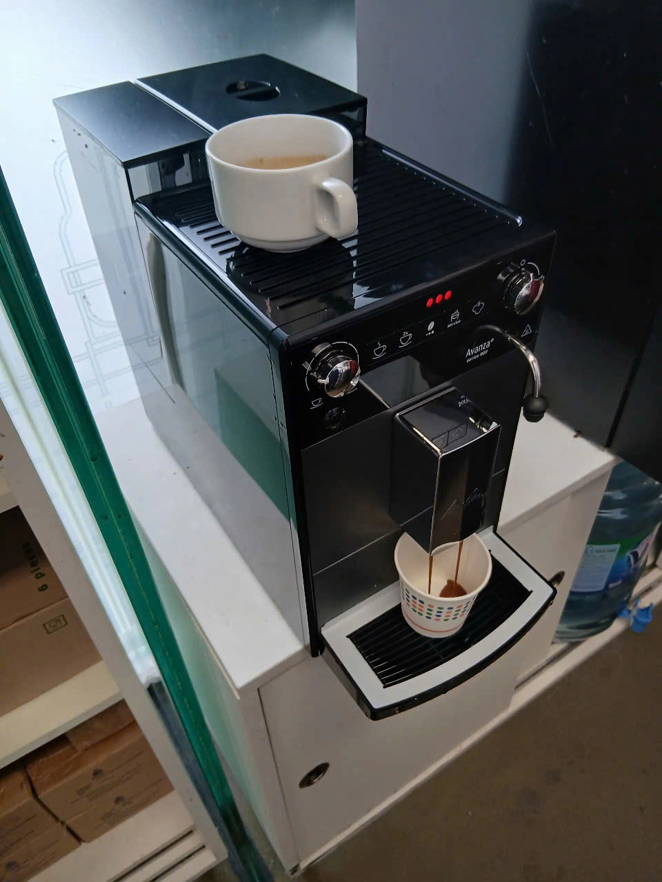 Ảnh thực tế Máy pha cafe tự động Melitta Avanza Titan