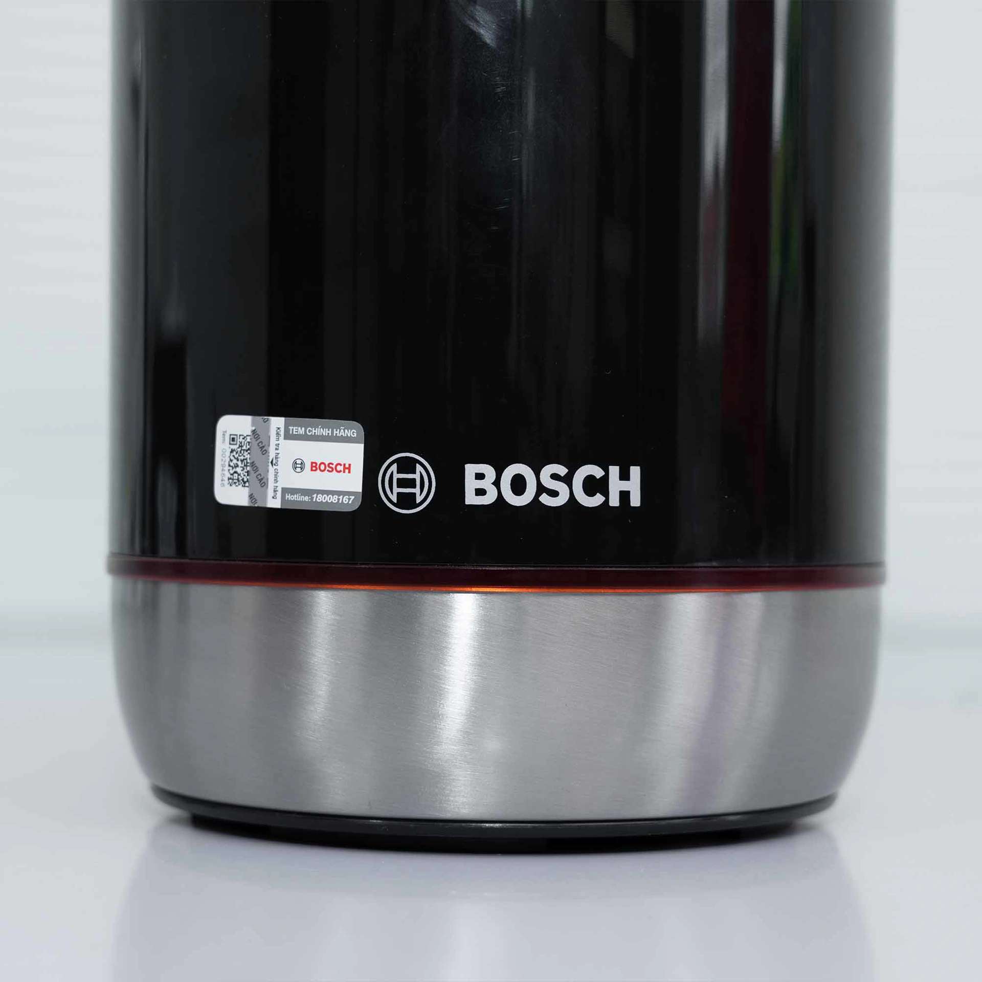 Ảnh thực tế Máy ép trái cây chậm Bosch MESM731M