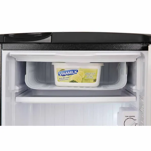 Tủ lạnh Aqua 90 lít AQR-D99FA Làm lạnh trực tiếp