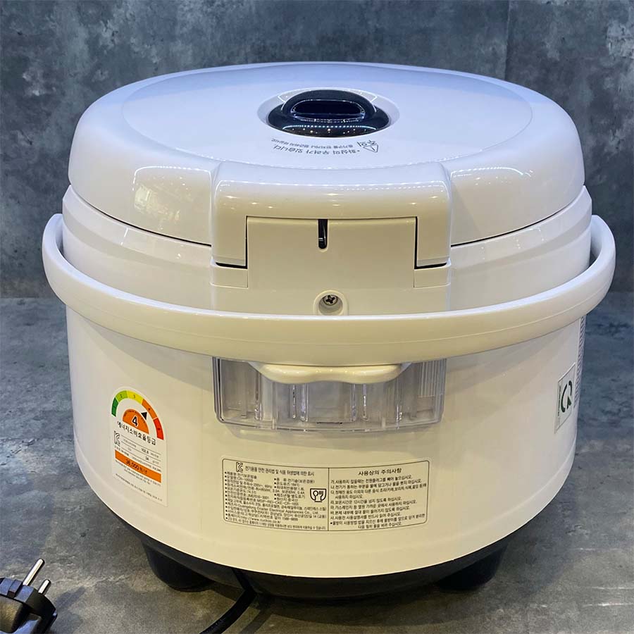 Nồi cơm điện Cuckoo CR-1055B dung tích 1.8 lít