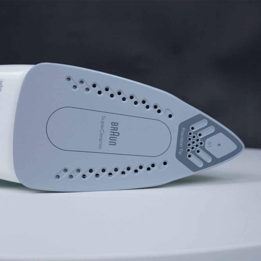 Ảnh thực tế Bàn ủi hơi nước Braun SI1040 GR màu xanh lá