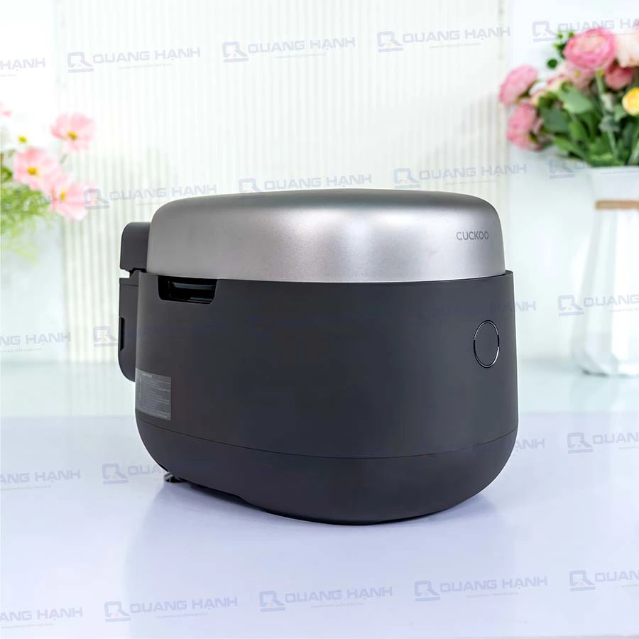Ảnh thực tế Nồi cơm điện cao tần Cuckoo CRP-NHTR0610FB 1.08L