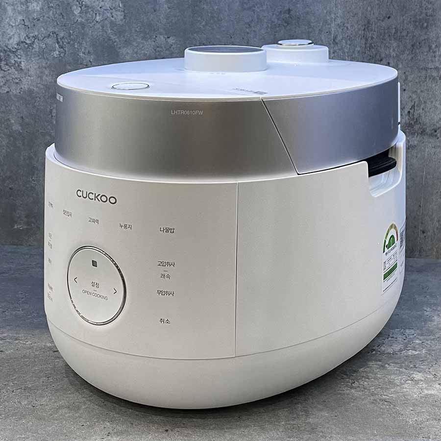 Ảnh thực tế Nồi cơm điện cao tần áp suất kép Cuckoo CRP-LHTR0610FW 1.08 lít (Nội địa Hàn)