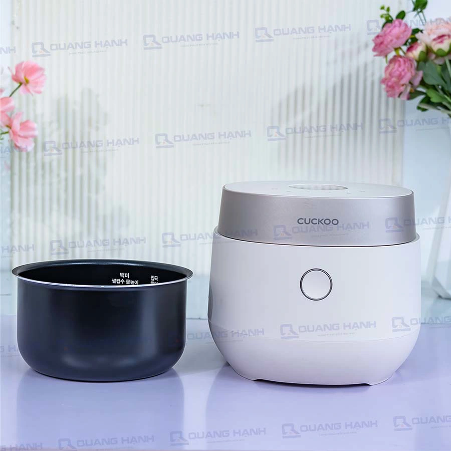 Ảnh thực tế Nồi cơm điện Cuckoo CR-0685GW 1.08 lít