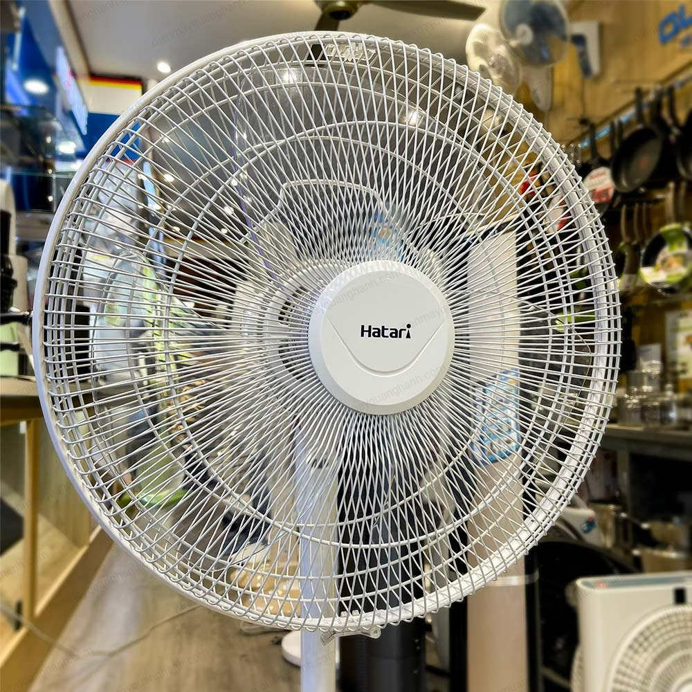 Ảnh thực tế Quạt rút lửng Hatari Thái Lan HT-S16R2 có điều khiển từ xa