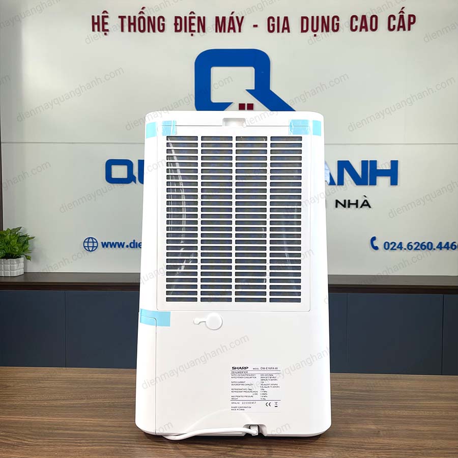 Ảnh thực tế Máy lọc không khí và hút ẩm Sharp DW-E16FA-W 16 lít/ngày