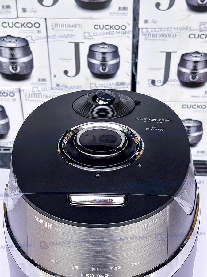 Ảnh thực tế Nồi cơm điện cao tần áp suất Cuckoo CRP-JHR1060FD dung tích 1.8 Lít