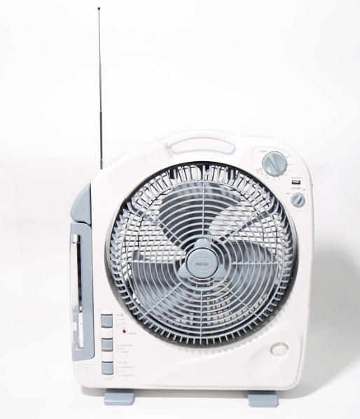 Quạt sạc điện Matika MTK-6315