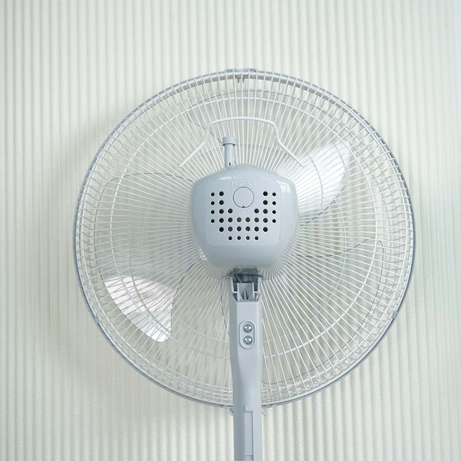 Ảnh thực tế Quạt lửng Hatari HT-S16M7