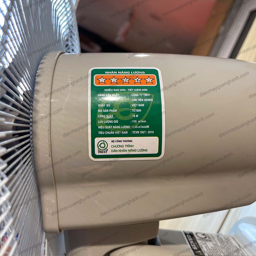 Ảnh thực tế Quạt treo tường Senko TC1880