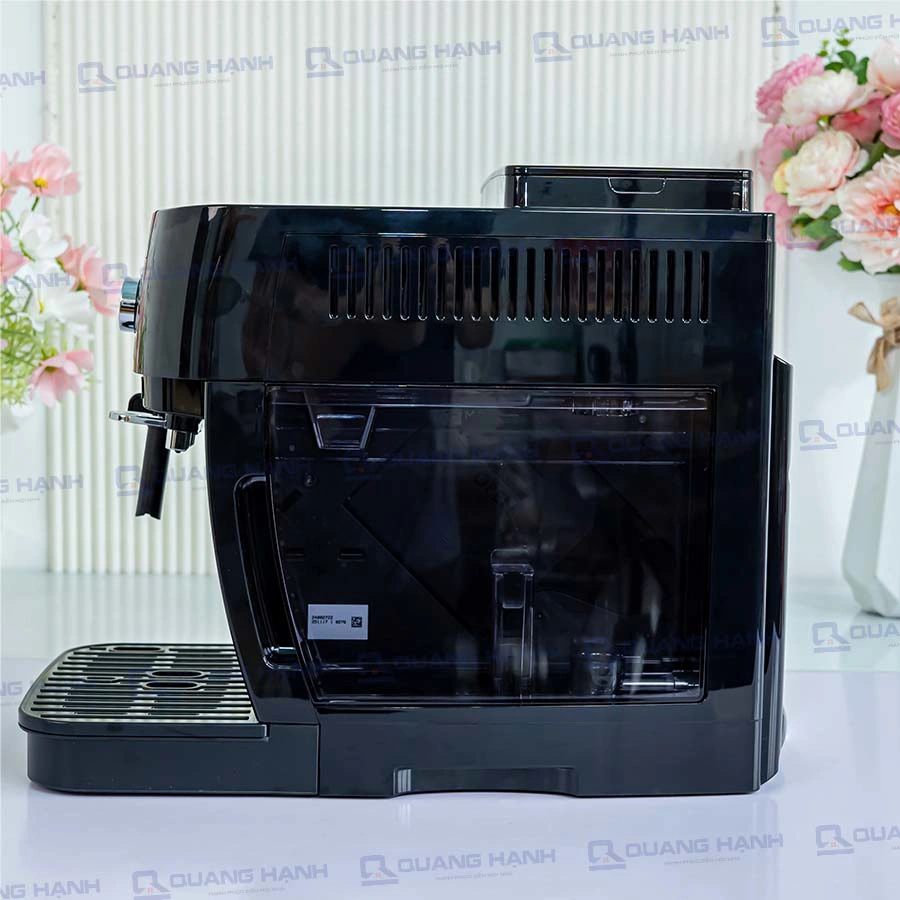 Ảnh thực tế Máy pha cà phê Delonghi ECAM12.122.B