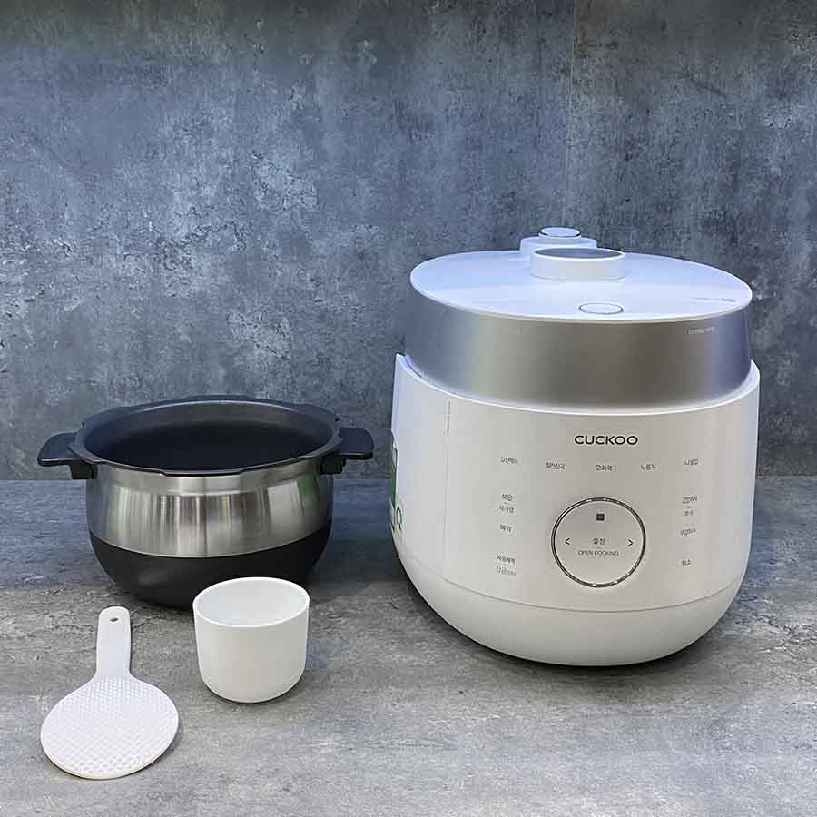 Ảnh thực tế Nồi cơm điện cao tần áp suất kép Cuckoo CRP-LHTR0610FW 1.08 lít (Nội địa Hàn)