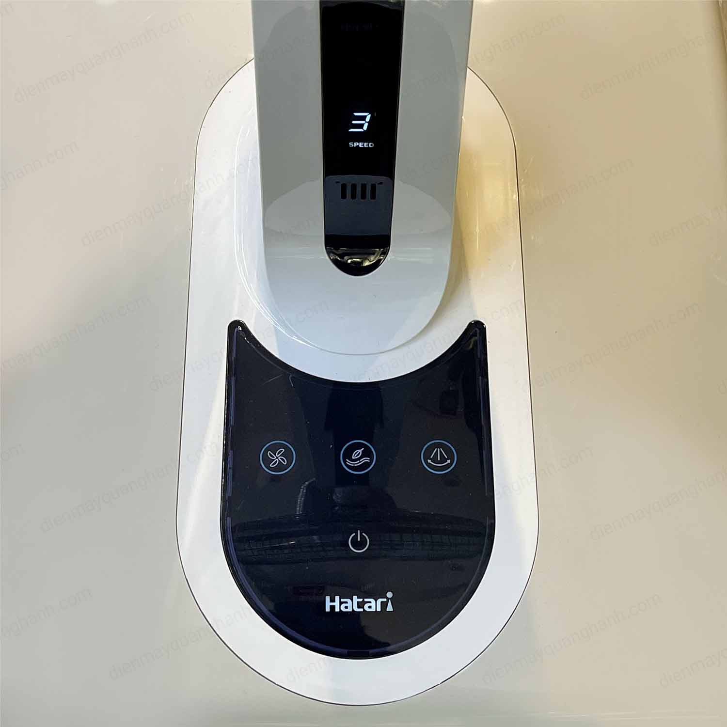 Ảnh thực tế Quạt rút lửng Hatari Thái Lan HT-S16R2 có điều khiển từ xa