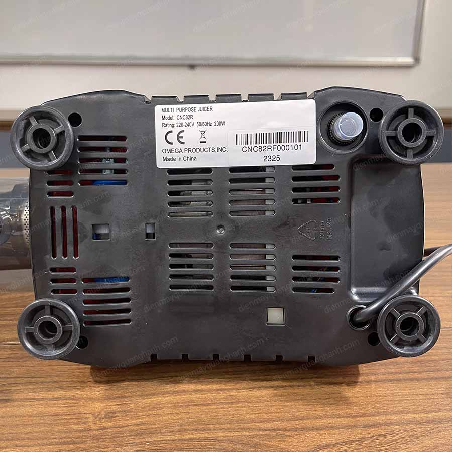 Ảnh thực tế Máy ép chậm trục ngang Omega CNC82R 200W