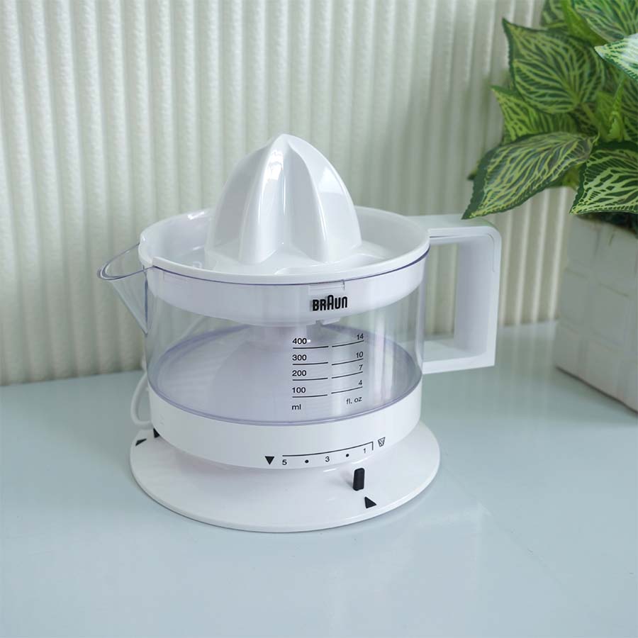 Ảnh thực tế Máy vắt cam Braun CJ3000