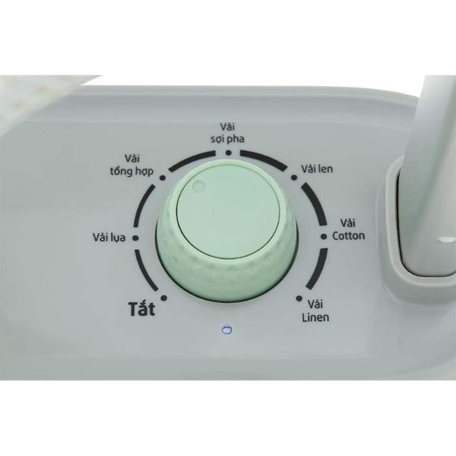 Bàn ủi hơi nước đứng Bluestone GSB-3947