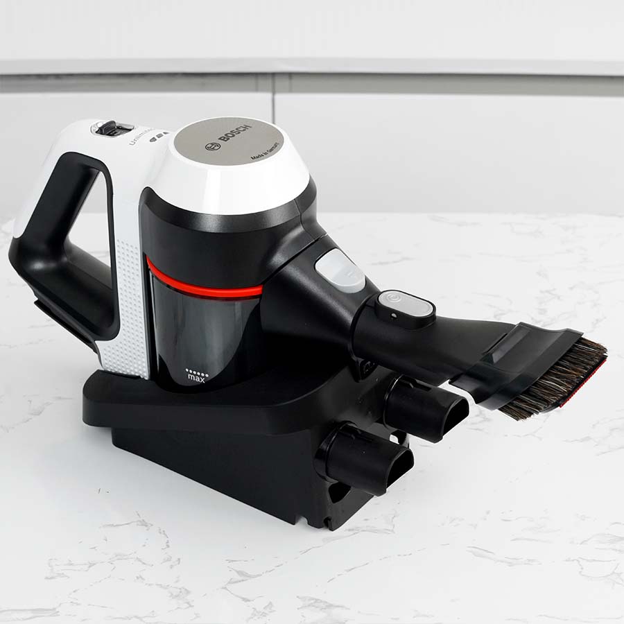 Ảnh thực tế Máy hút bụi cầm tay Bosch BBS711W